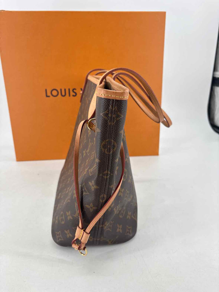 Louis Vuitton Luxury - Purse