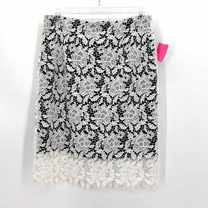 Size 2 TAHARI White Lace Skirt