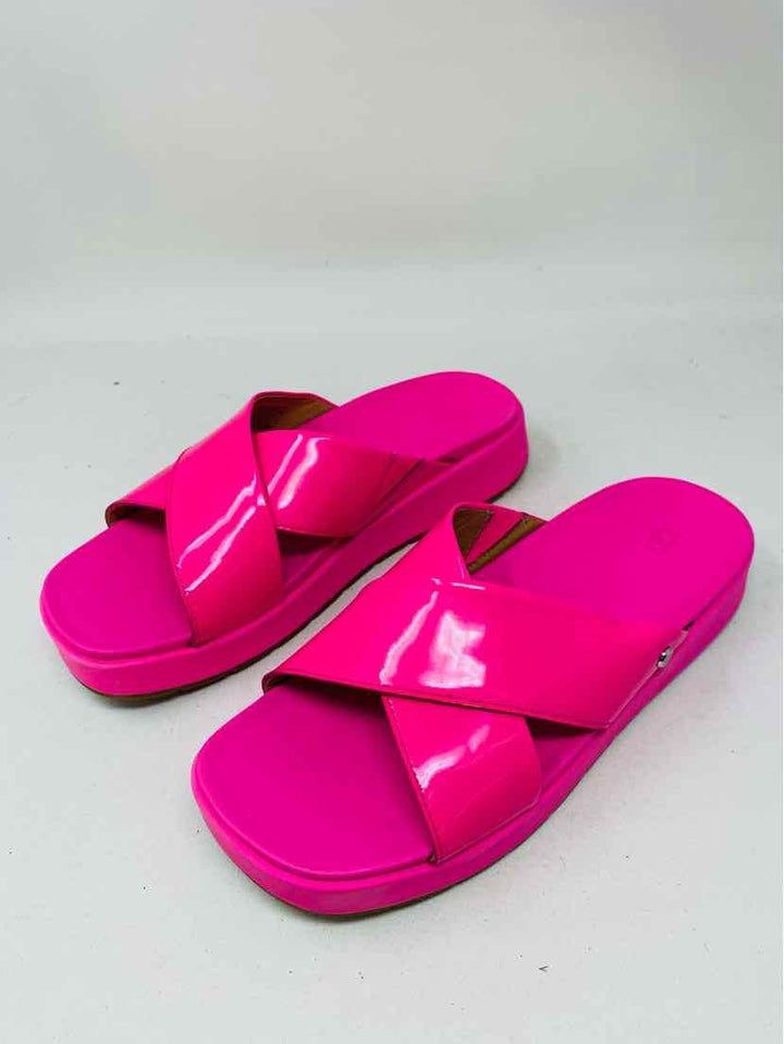 Shoe Size 9.5 Ugg Pink Sandals