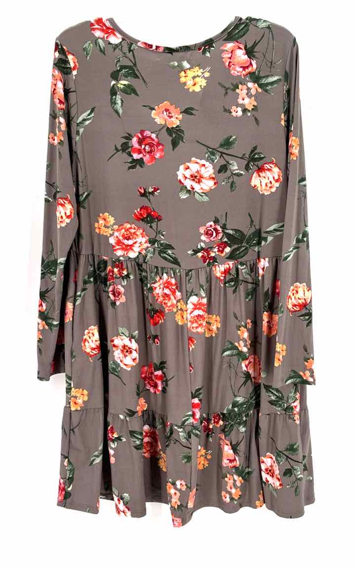 Size M Gray Dress