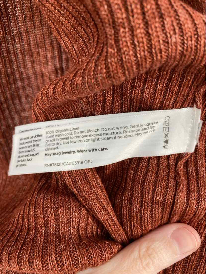 Size M Eileen Fisher Burgundy Sweater