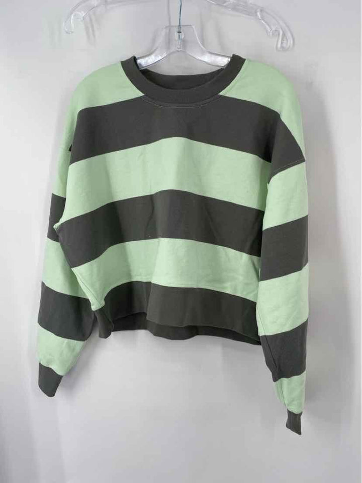 Size 8 Lululemon Green Sweater