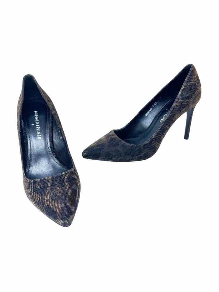 Shoe Size 7 DONALD PLINER Tan Leather Pumps