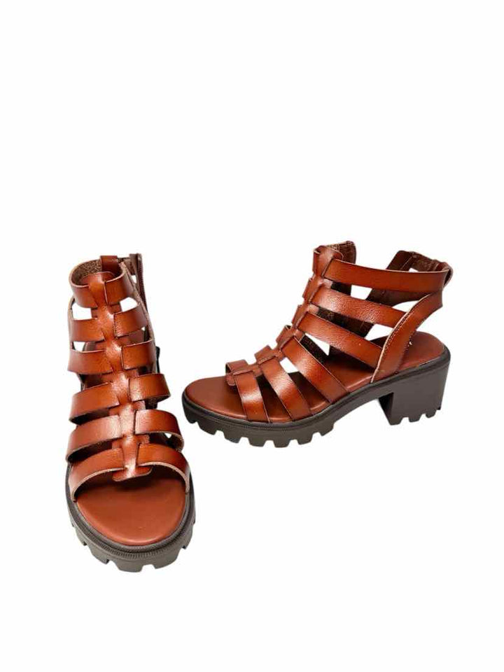 Shoe Size 7.5 Brown Sandals