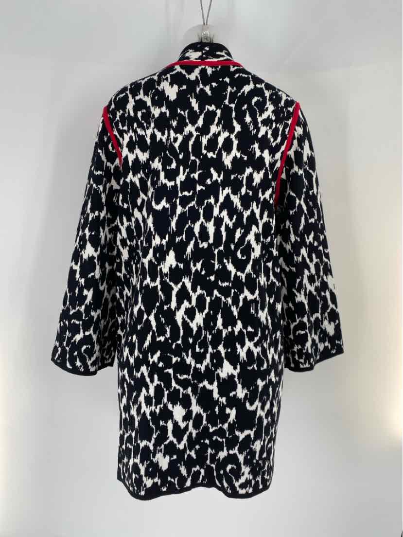 Size L Chico's Black/White Sweater