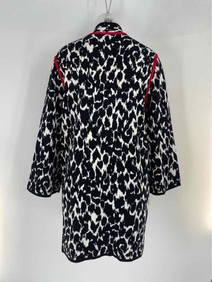 Size L Chico's Black/White Sweater