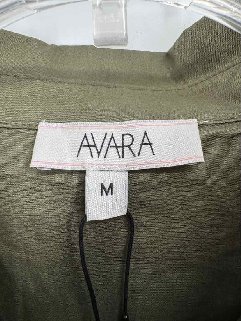 Size M AVARA Olive Shirt