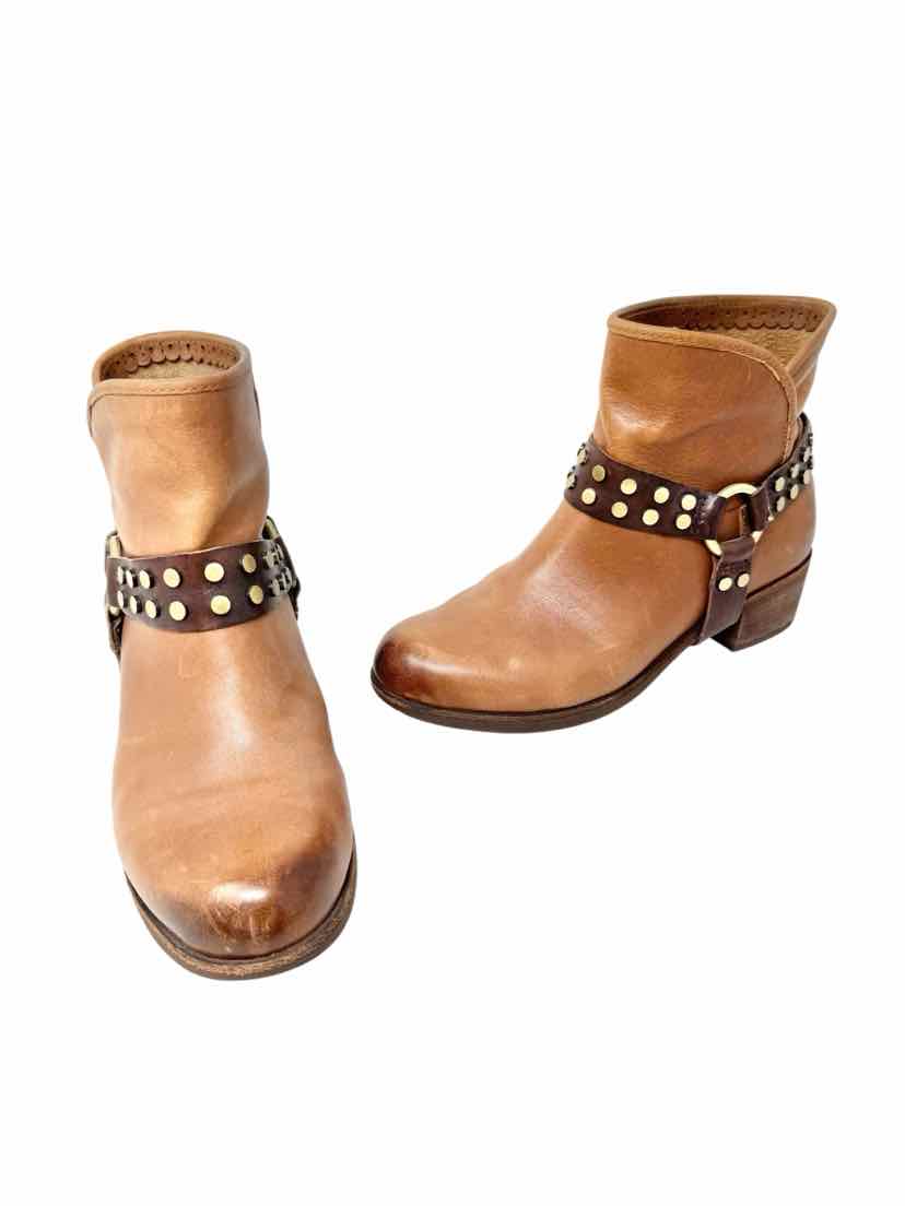 Shoe Size 6 Ugg Brown Leather Boots