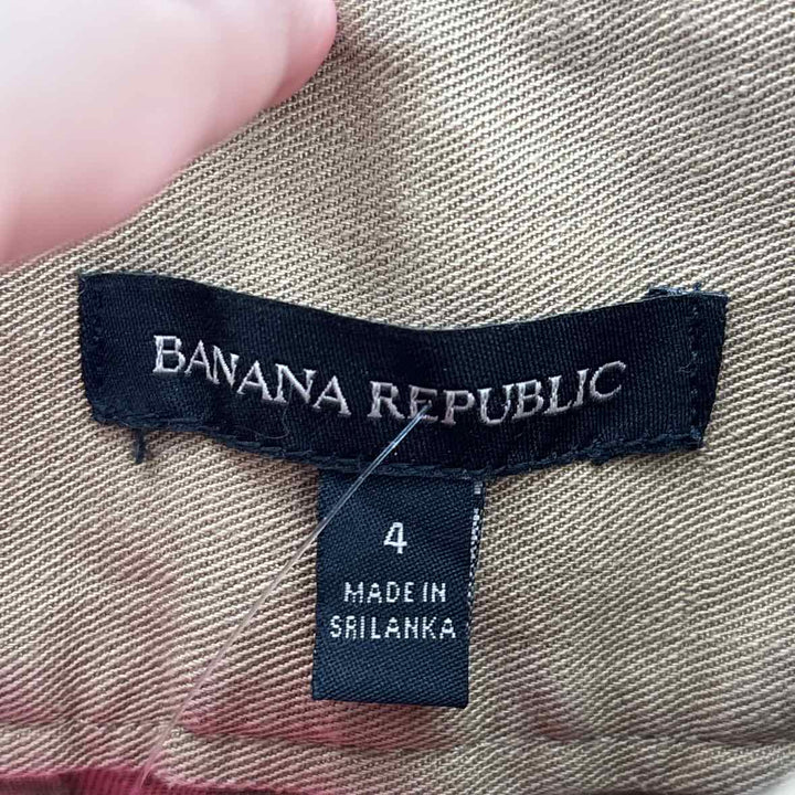 Size 4 Banana Republic Beige Pants