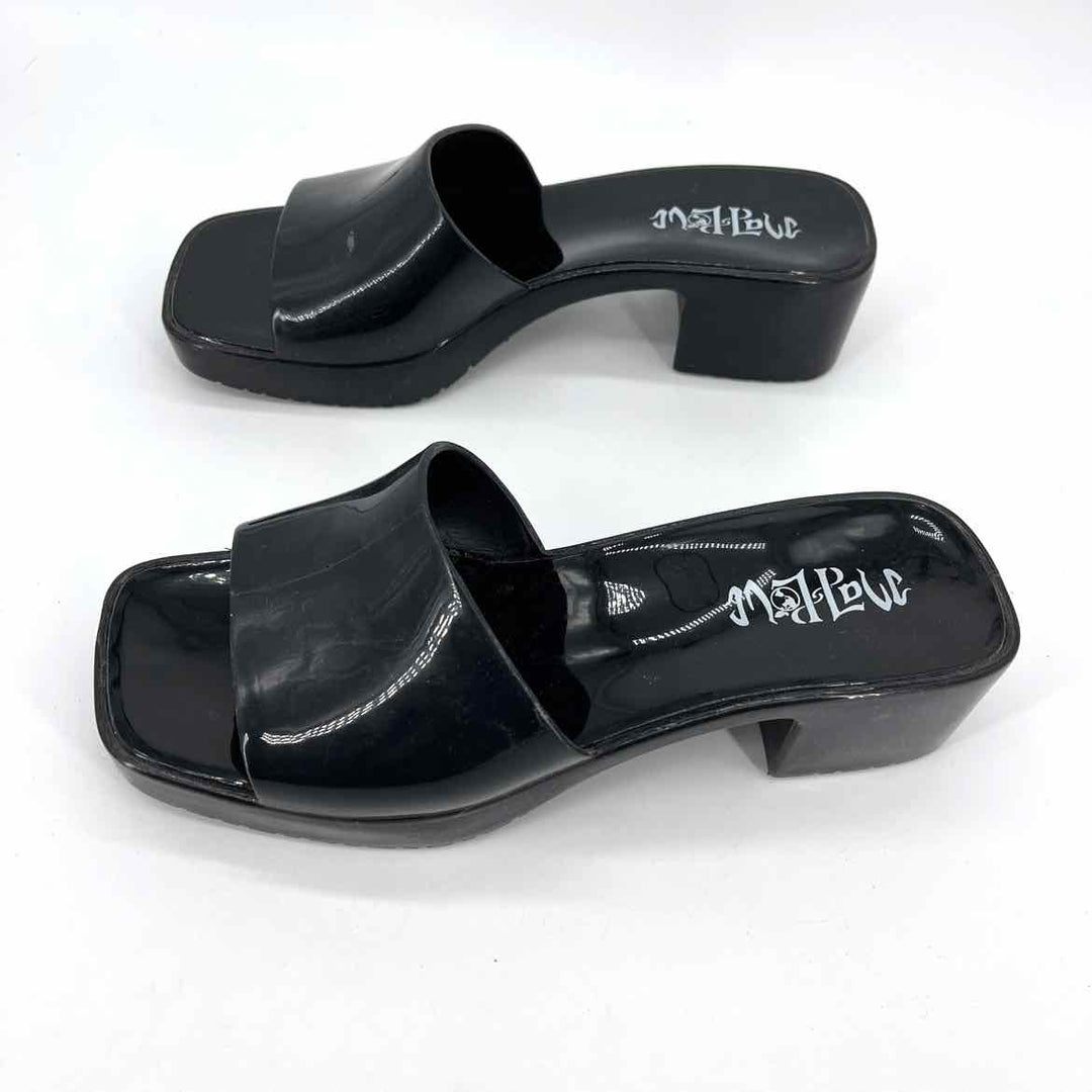 Shoe Size 8 MAD LOVE Black Plastic Sandals