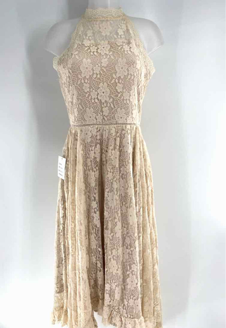 Size M Cream Dress