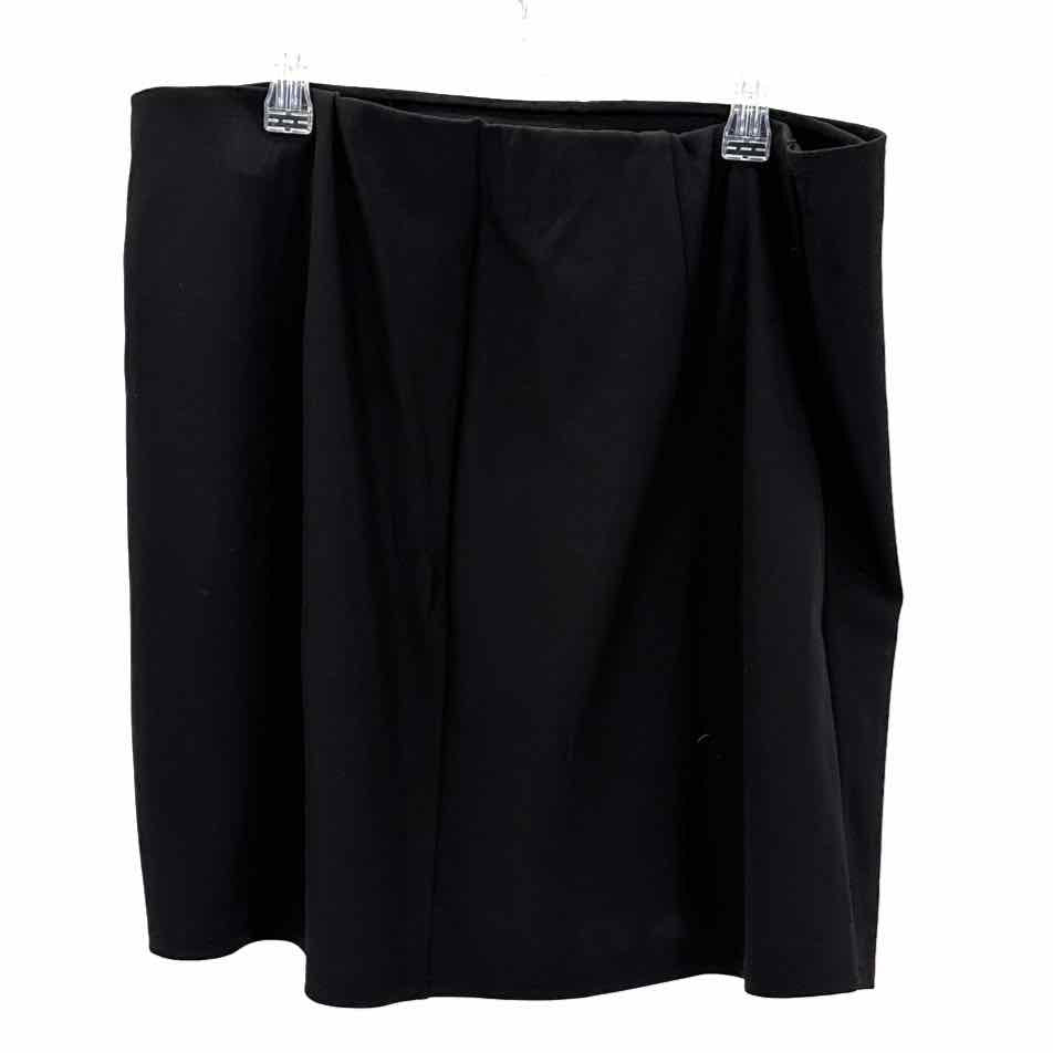 Size 2X Torrid Black Skirt