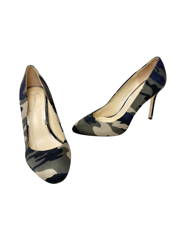 Shoe Size 8 Jessica Simpson Green Print Pumps