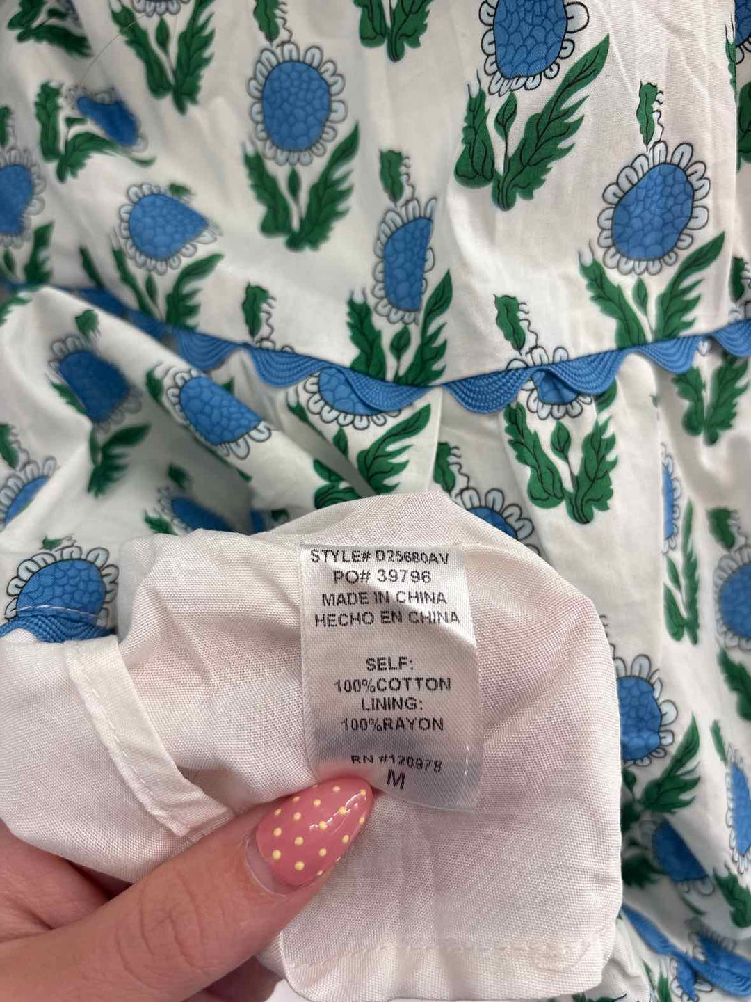 Size M AVARA Cream Dress