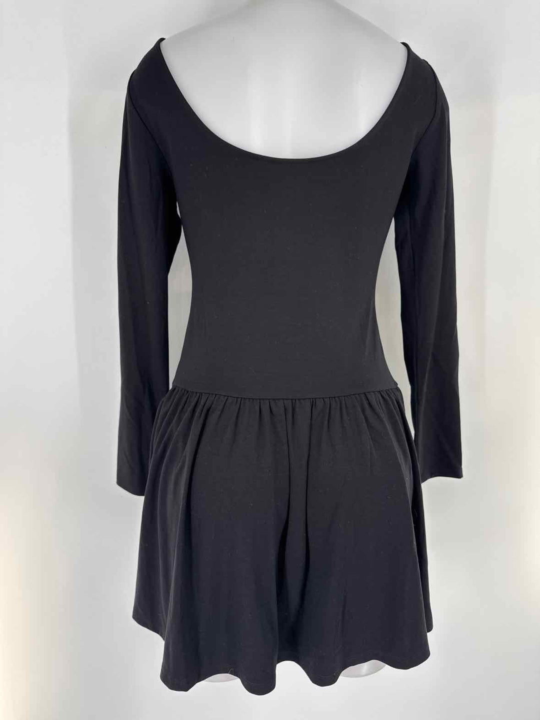 Size M GAP Black Dress