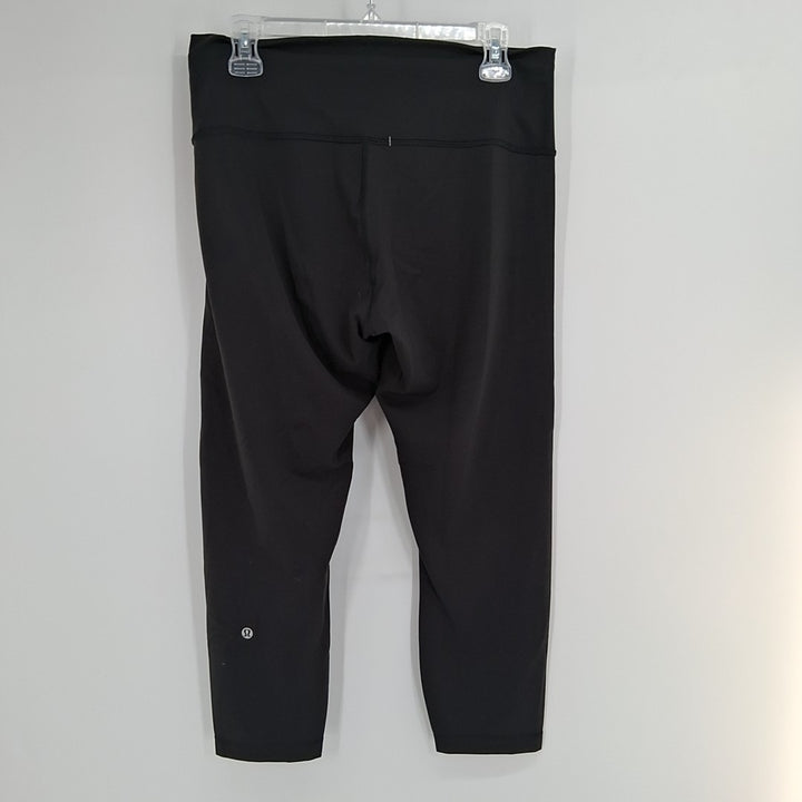 Size M Lululemon Black Capri