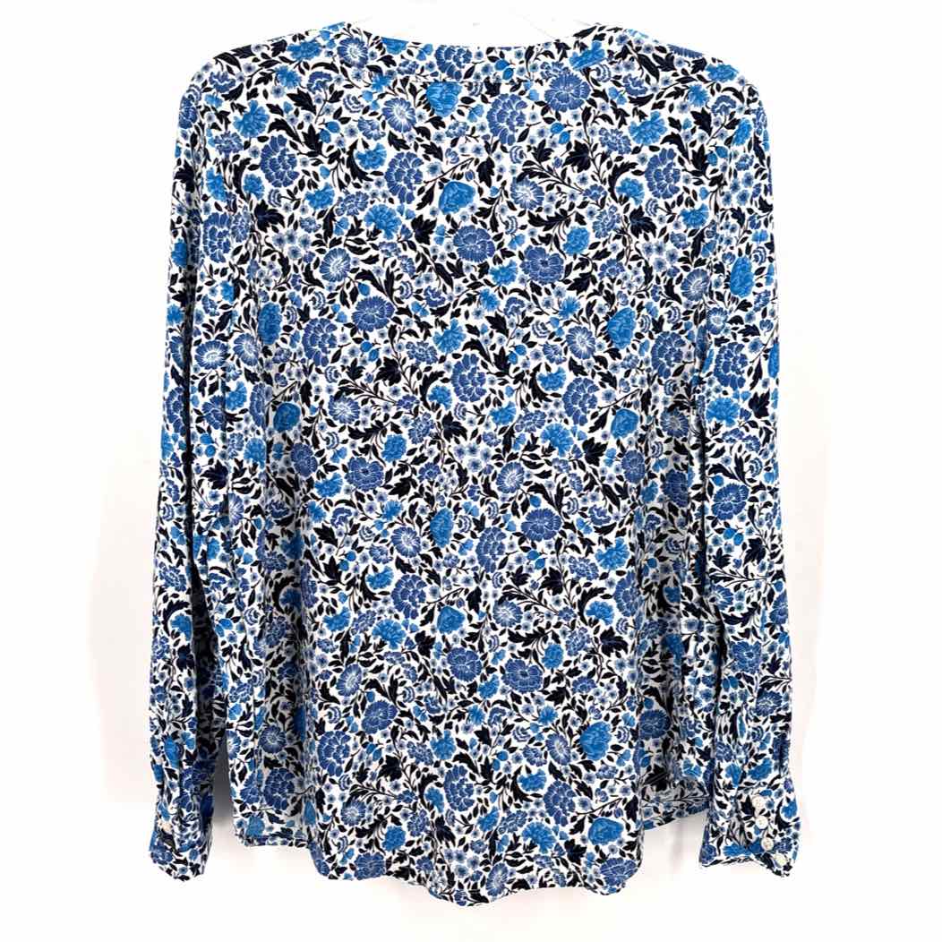 Size M Ann Taylor Multi-Color Knit Shirt