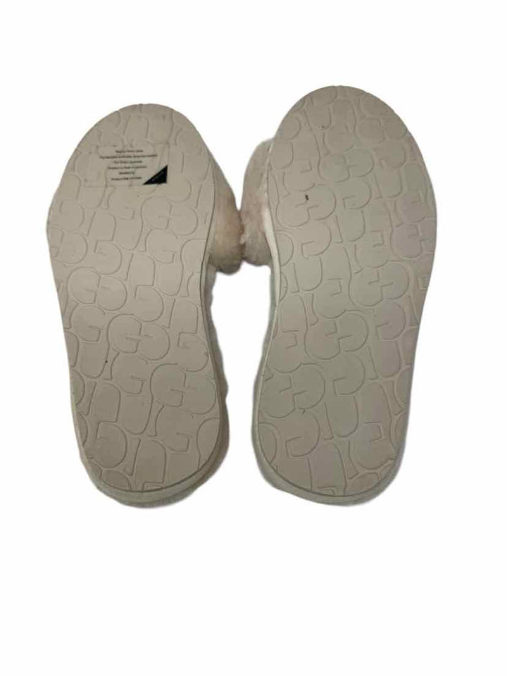 Shoe Size 8 Ugg Cream Slippers