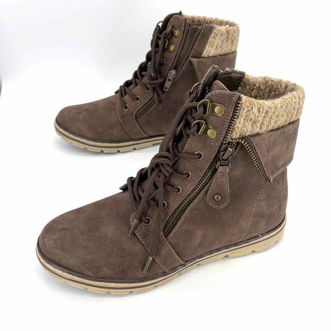 Shoe Size 7.5 Brown Boots