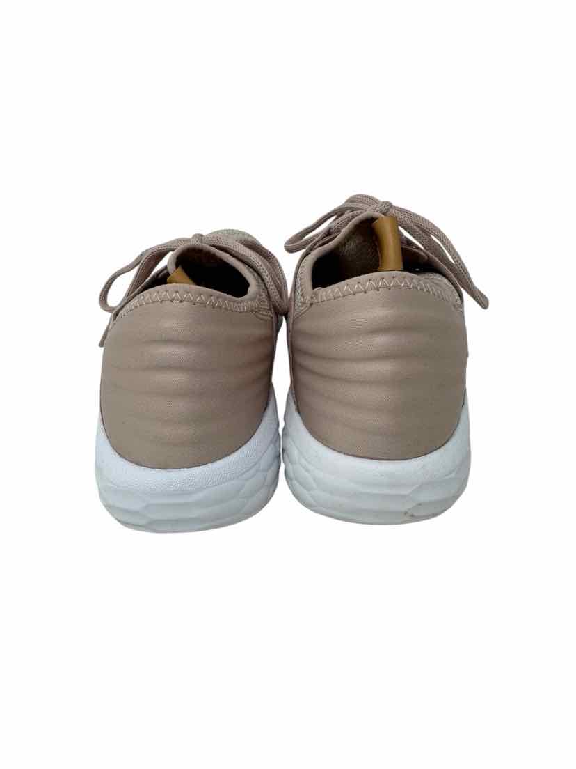 Shoe Size 9.5 New Balance Pink Sneakers