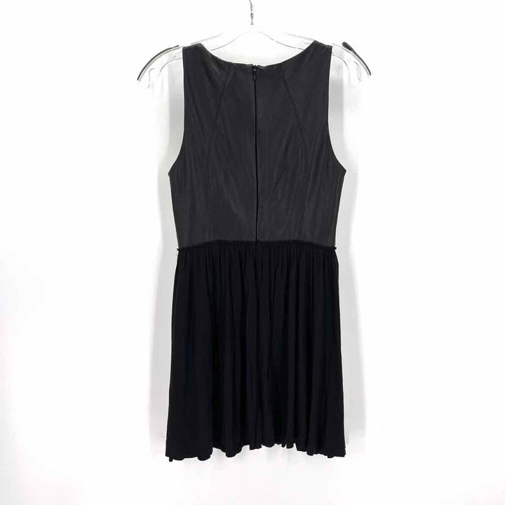 Size S Bailey Black Dress