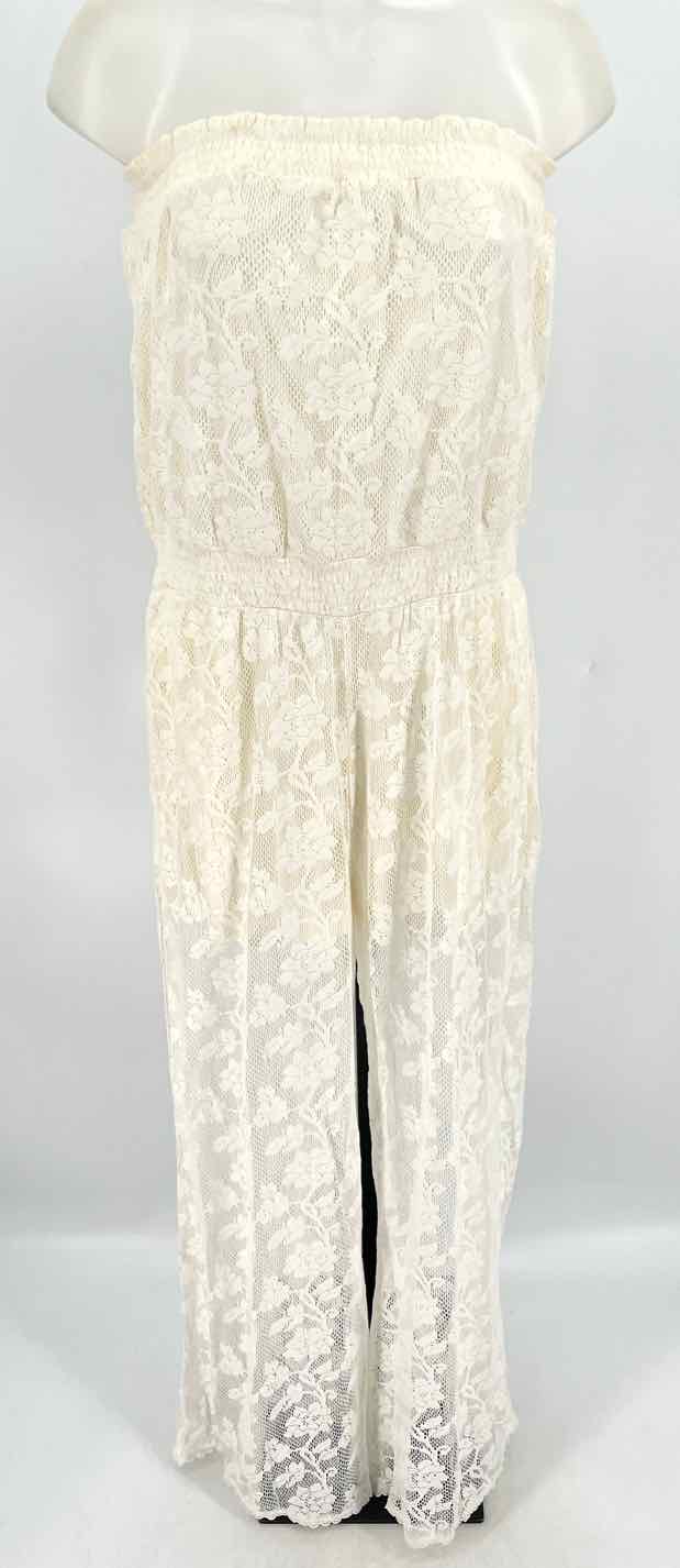Size L Ivory Lace Dress