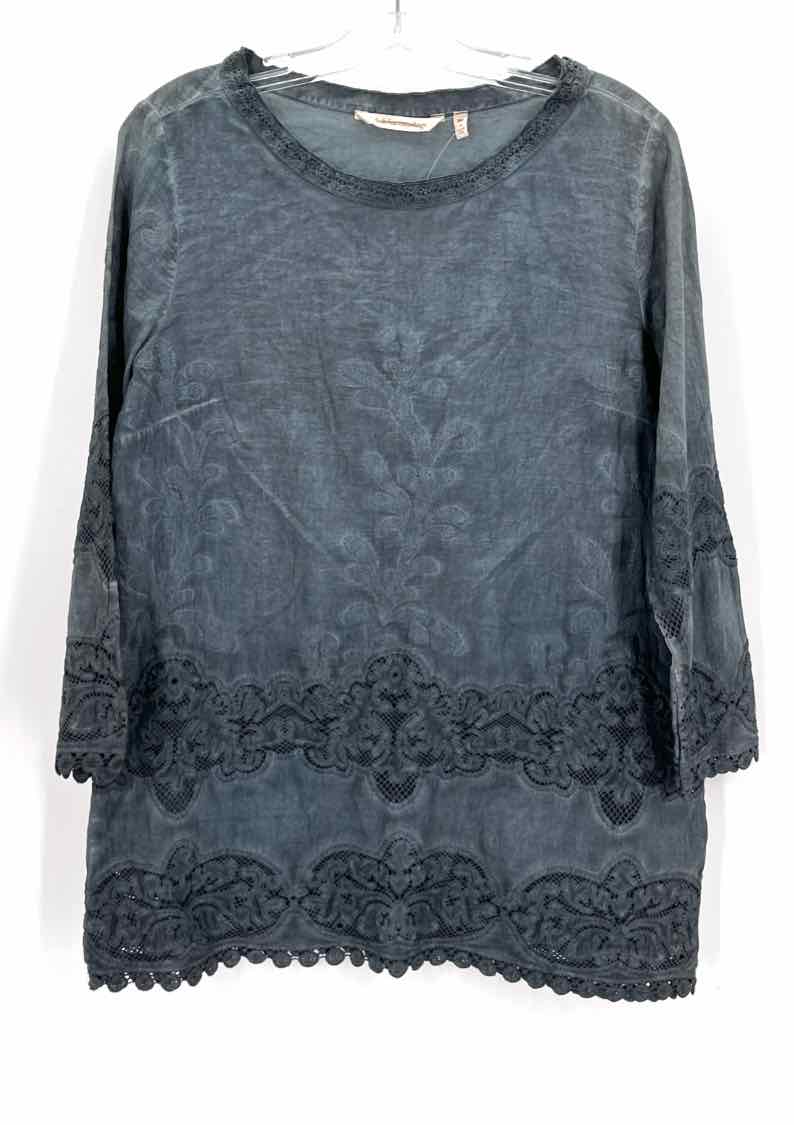 Size Petite SOFT SURROUNDINGS Blue Shirt