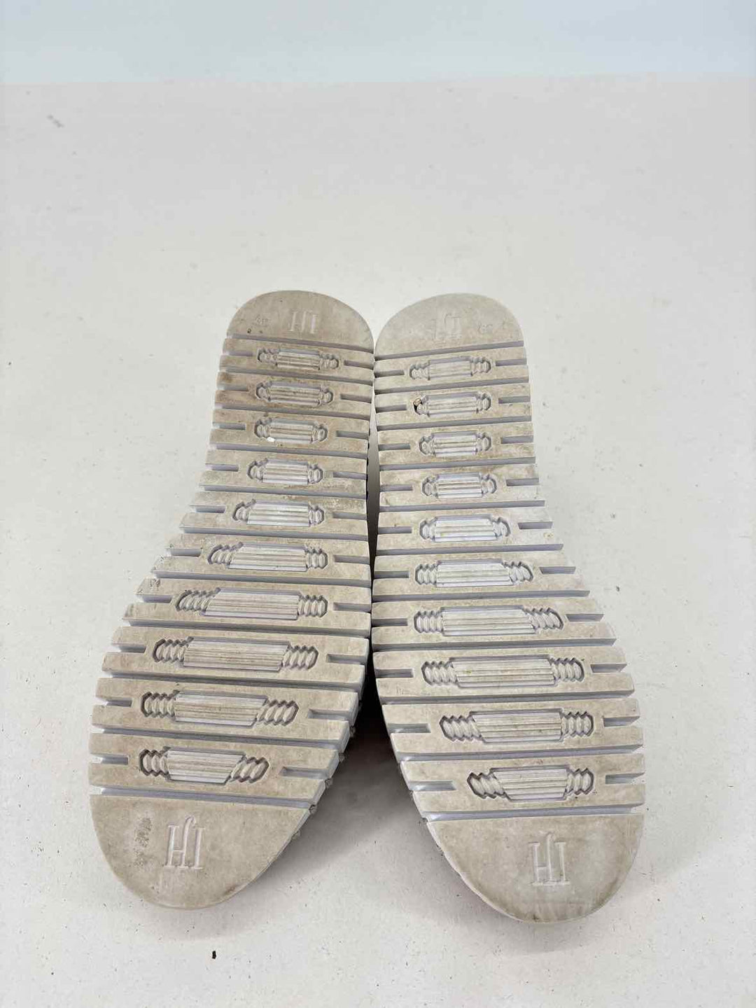 Shoe Size 39 ISLA JACOBSON Beige Leather Flats