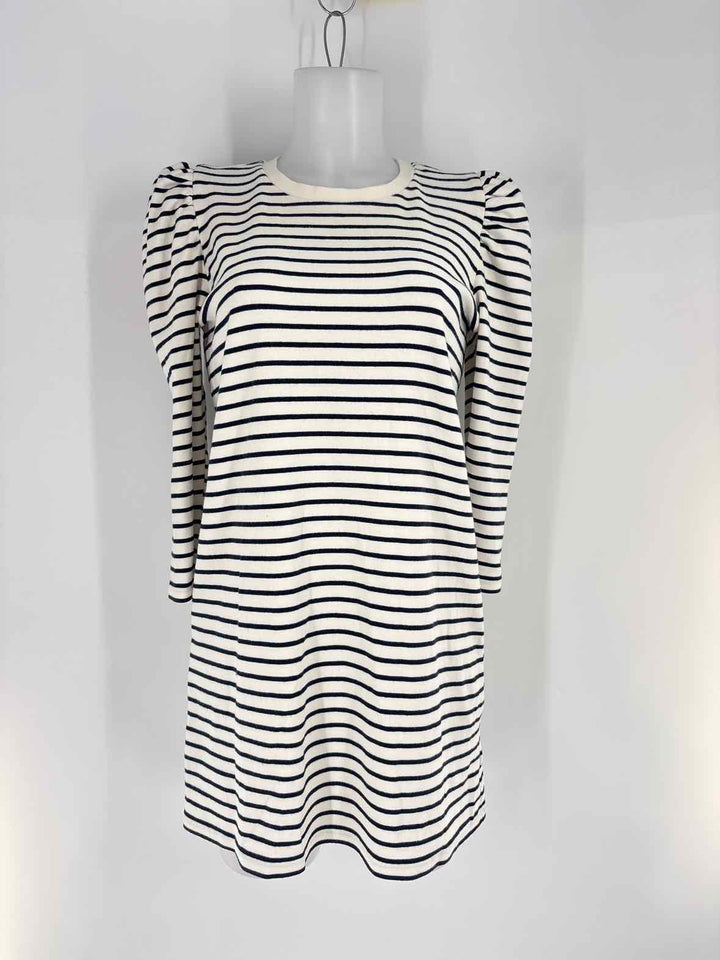 Size M POMANDER PLACE Green Dress