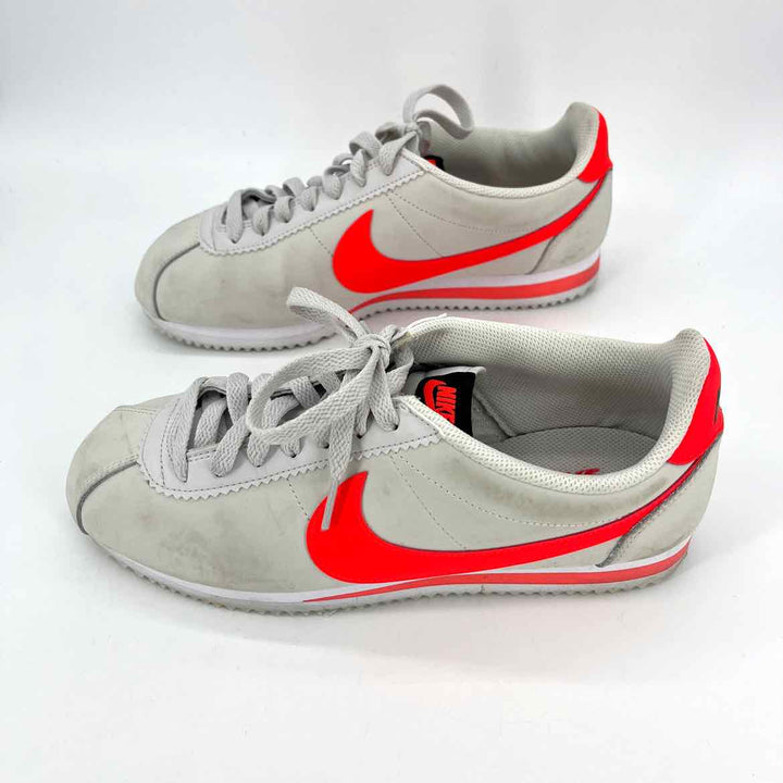 Shoe Size 9 Nike Gray Sneakers