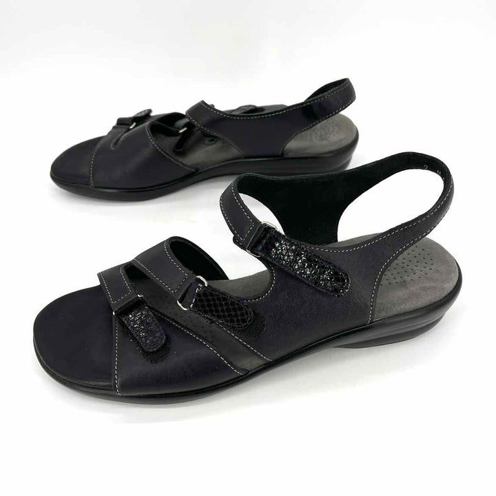Shoe Size 9 SAS Black Leather Wedge