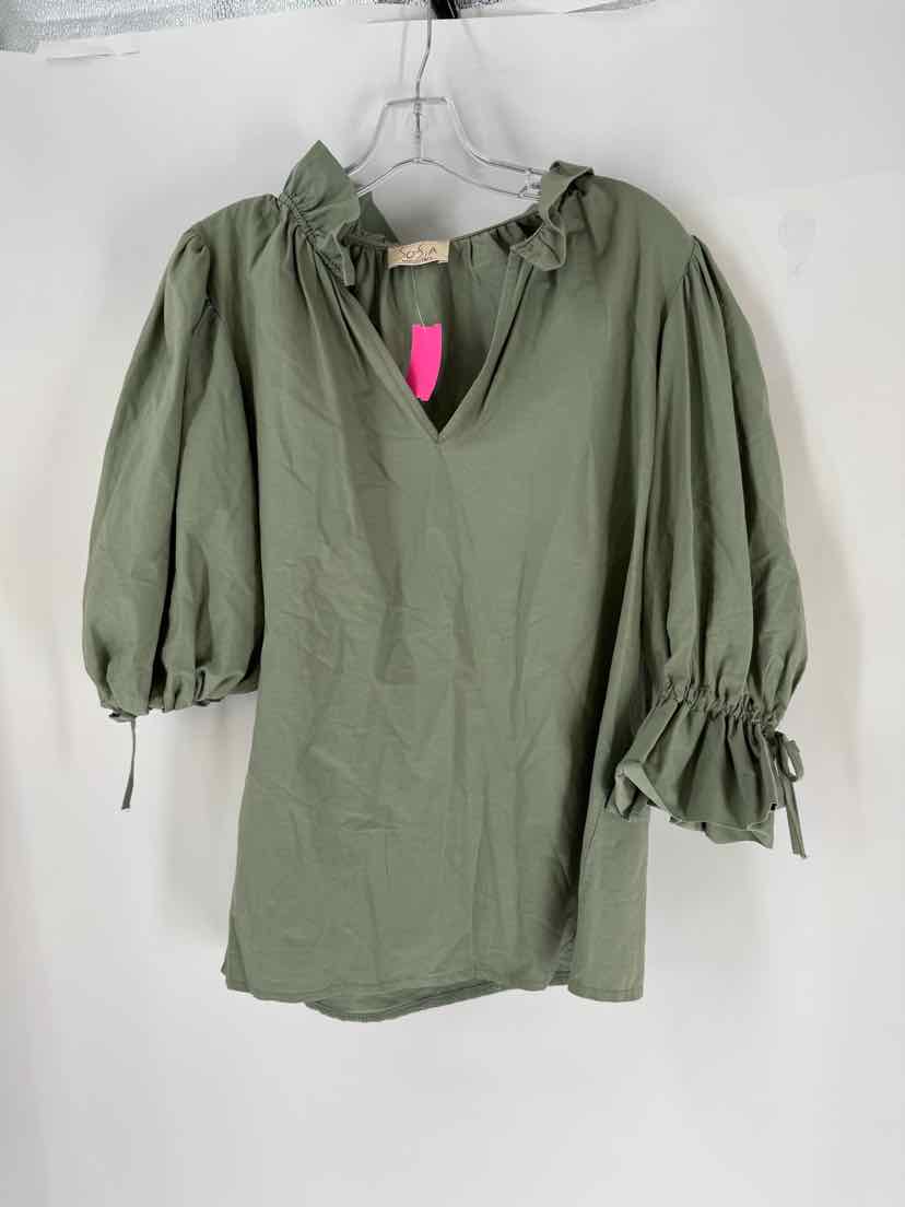 Size L SOFIA VERGARA Green Shirt