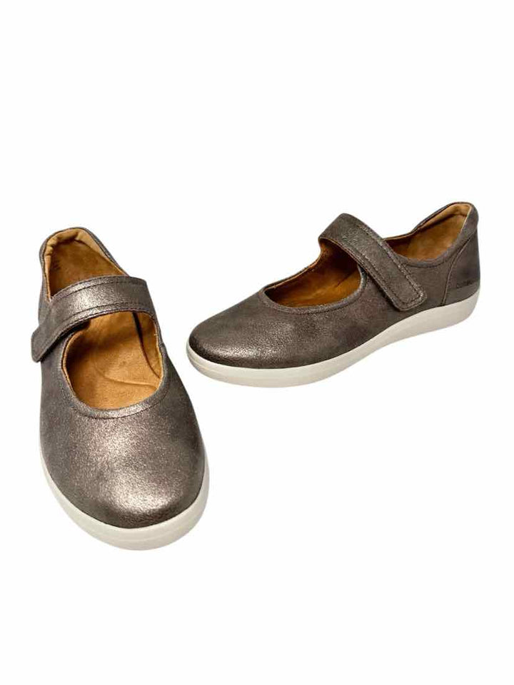 Shoe Size 9 AETREX Bronze Sneakers