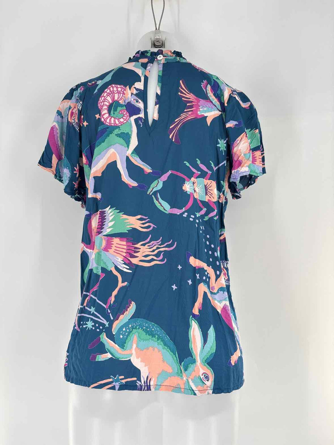 Size M Green Shirt