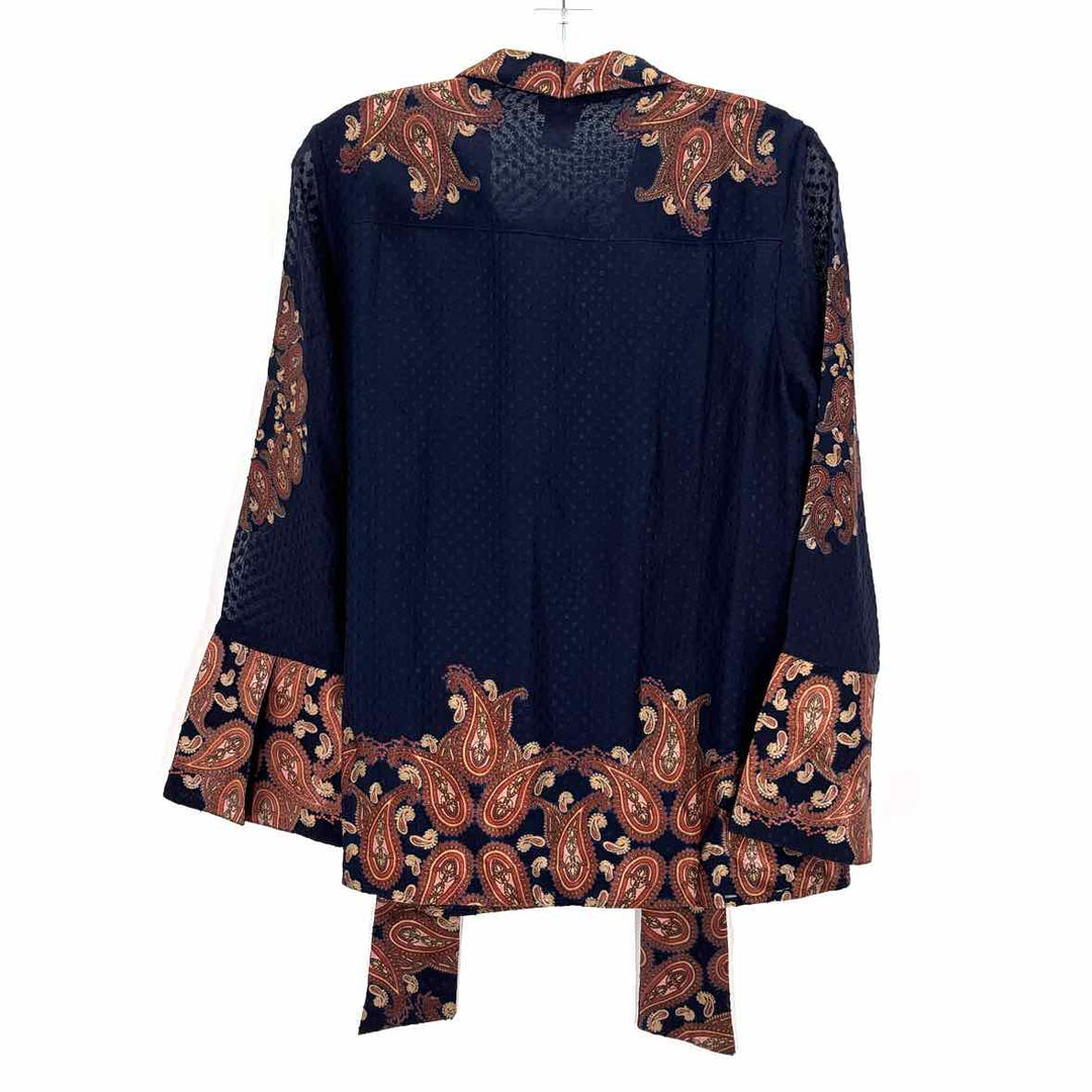 Size M Chico's Navy Shirt