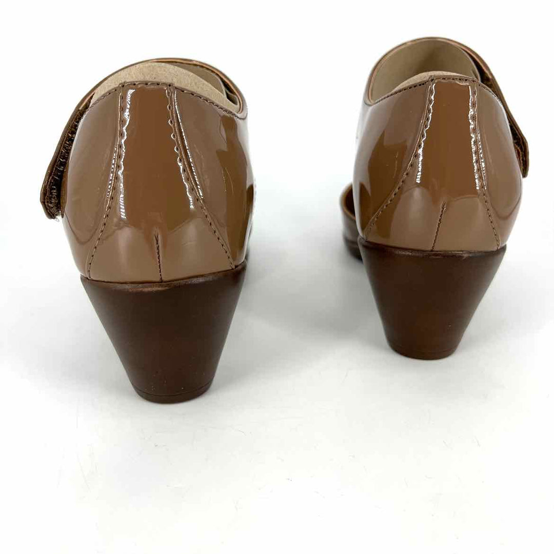 Shoe Size 7 EASY SPIRIT Brown PATENT Pumps