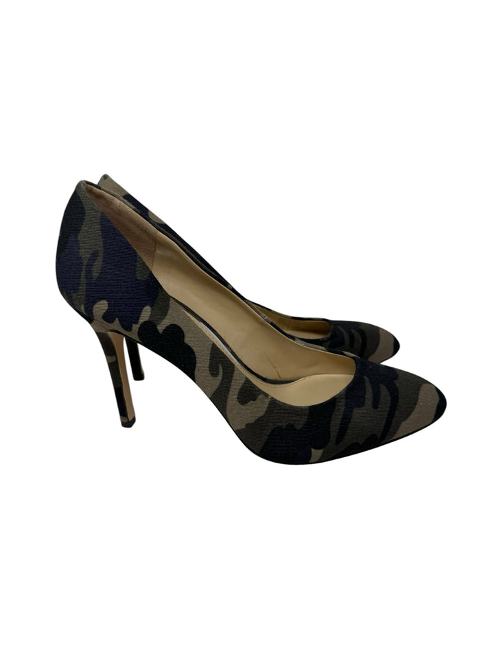 Shoe Size 8 Jessica Simpson Green Print Pumps