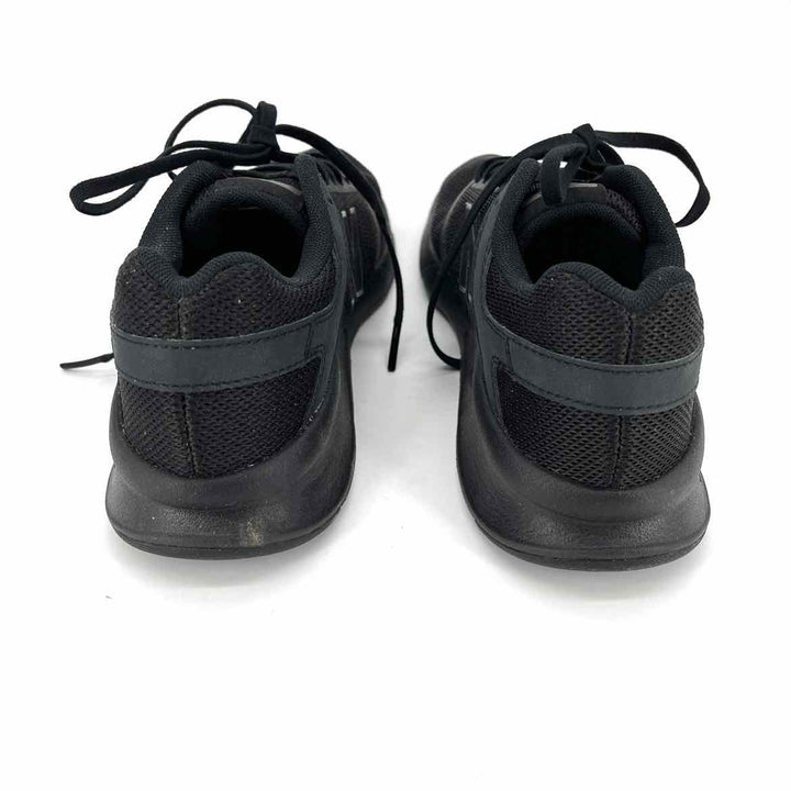 Shoe Size 6 New Balance Black Sneakers