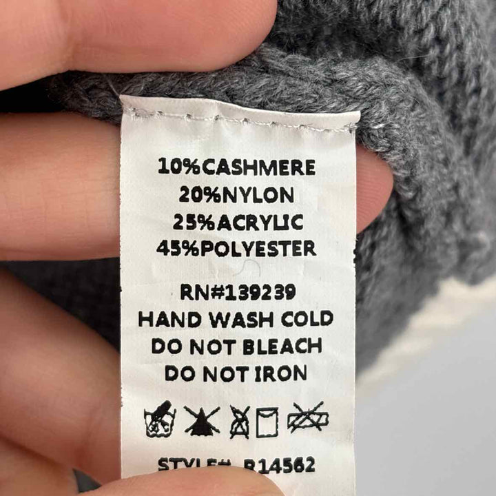 Size L DO+BE Gray Knit Sweater