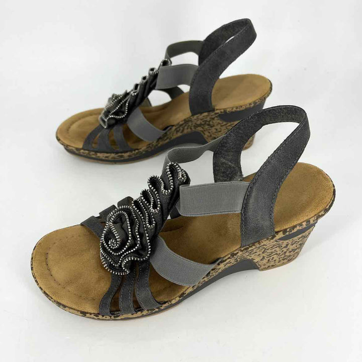 Shoe Size 38 Gray Sandals