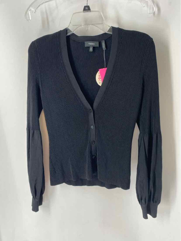 Size M THEORY Black Shirt