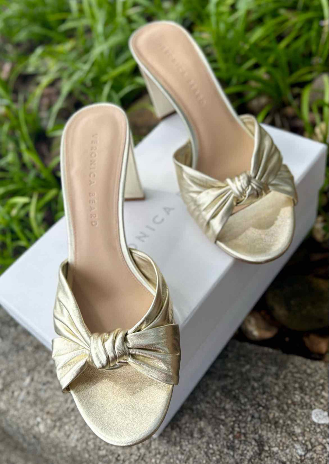 Shoe Size 9.5 VERONICA BEARD Gold Leather Sandals