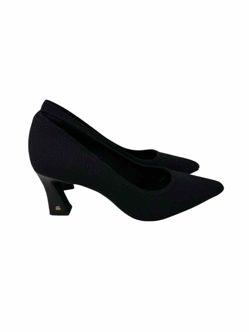 Shoe Size 7 Black Pumps