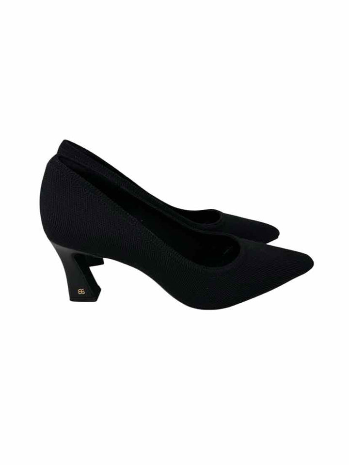 Shoe Size 7 Black Pumps