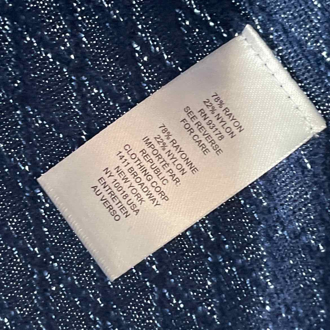 Size XS TAHARI Blue Knit Cardigan