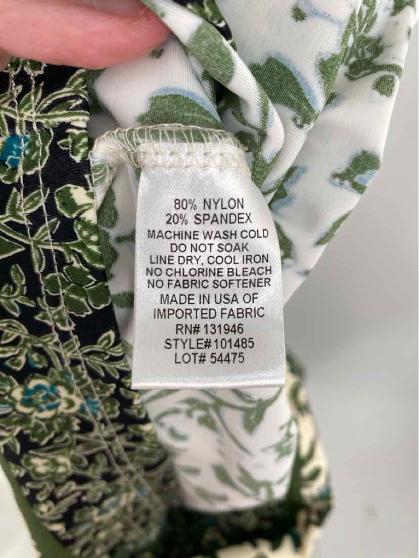 Size M JUDE CONNELYY Green Dress