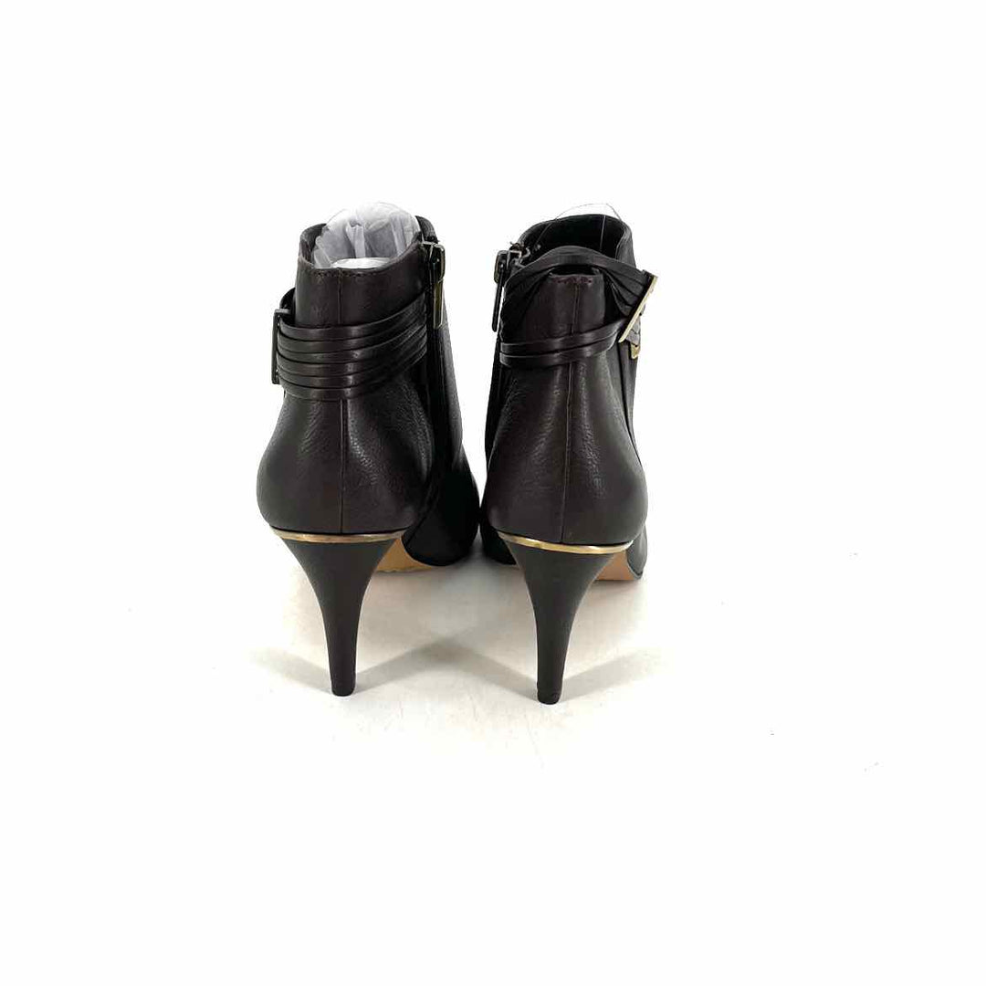 Shoe Size 9 Vince Camuto Brown Leather Boots