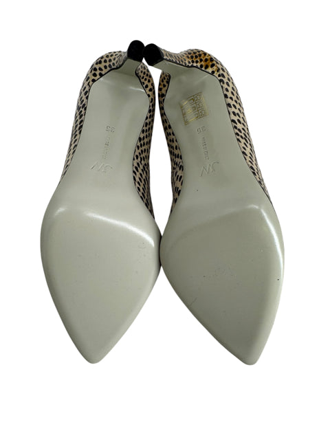 Shoe Size 35 Tan Leather Pumps