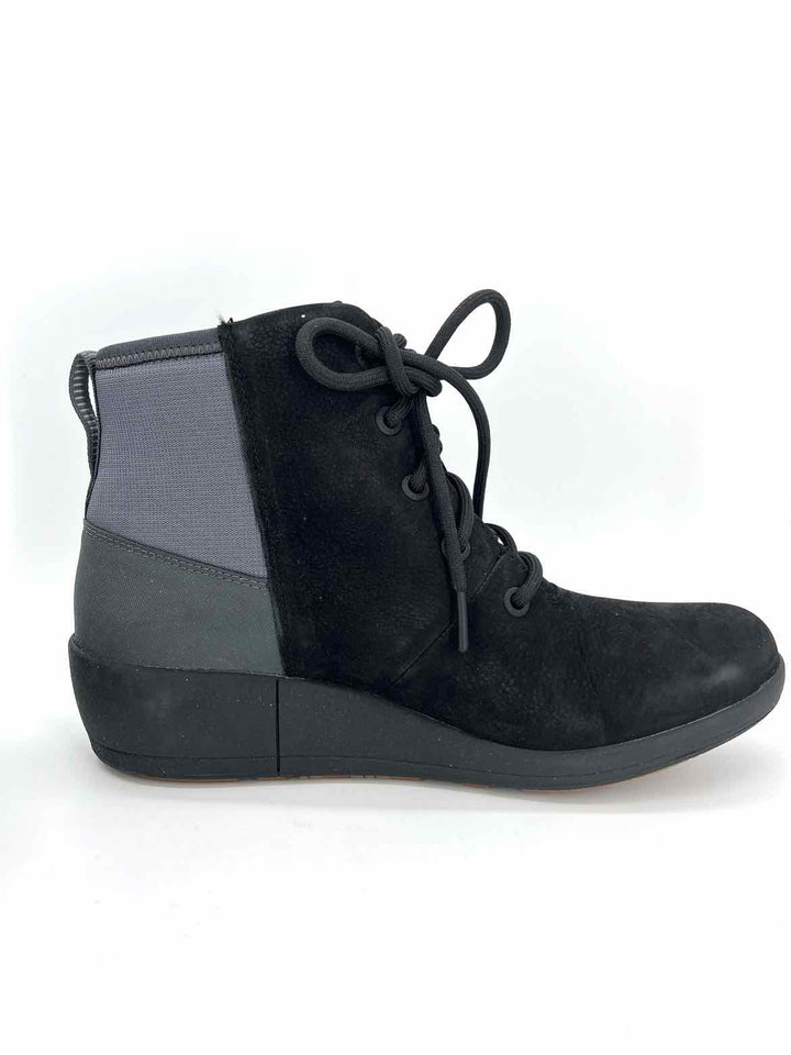 Shoe Size 10 Black Boots