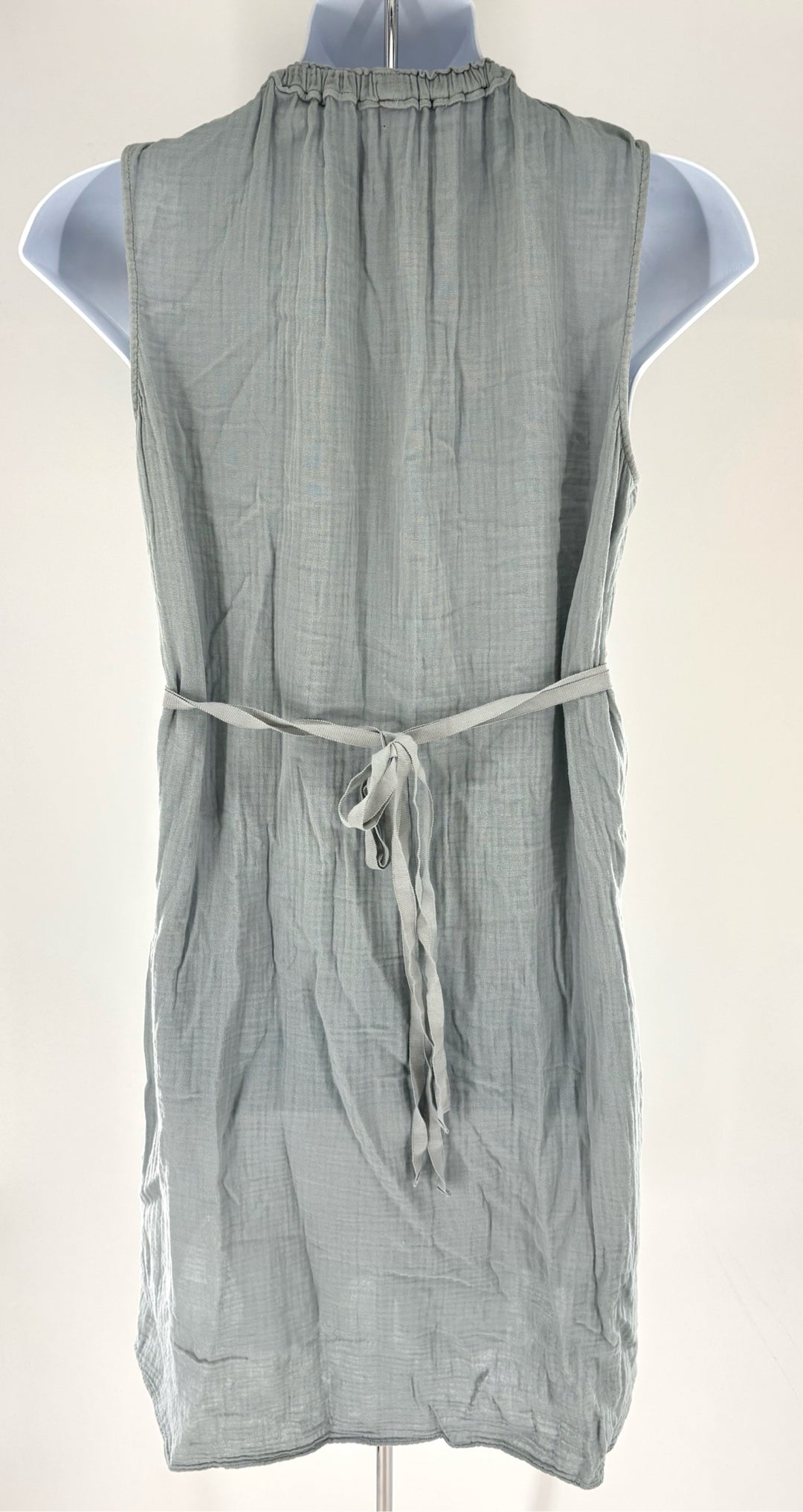 Size M MINT Dress